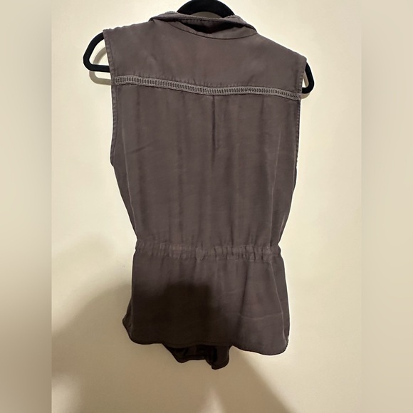 Chic Gray Sleeveless Vest with Tie Front - Picture 4 of 5